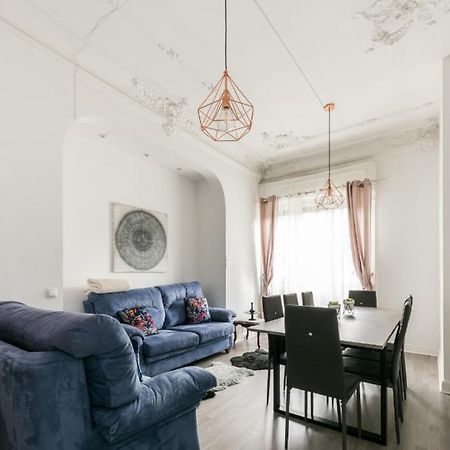 מדריד M&F 7 Rooms/7 Bathrooms Over Gran Via מראה חיצוני תמונה