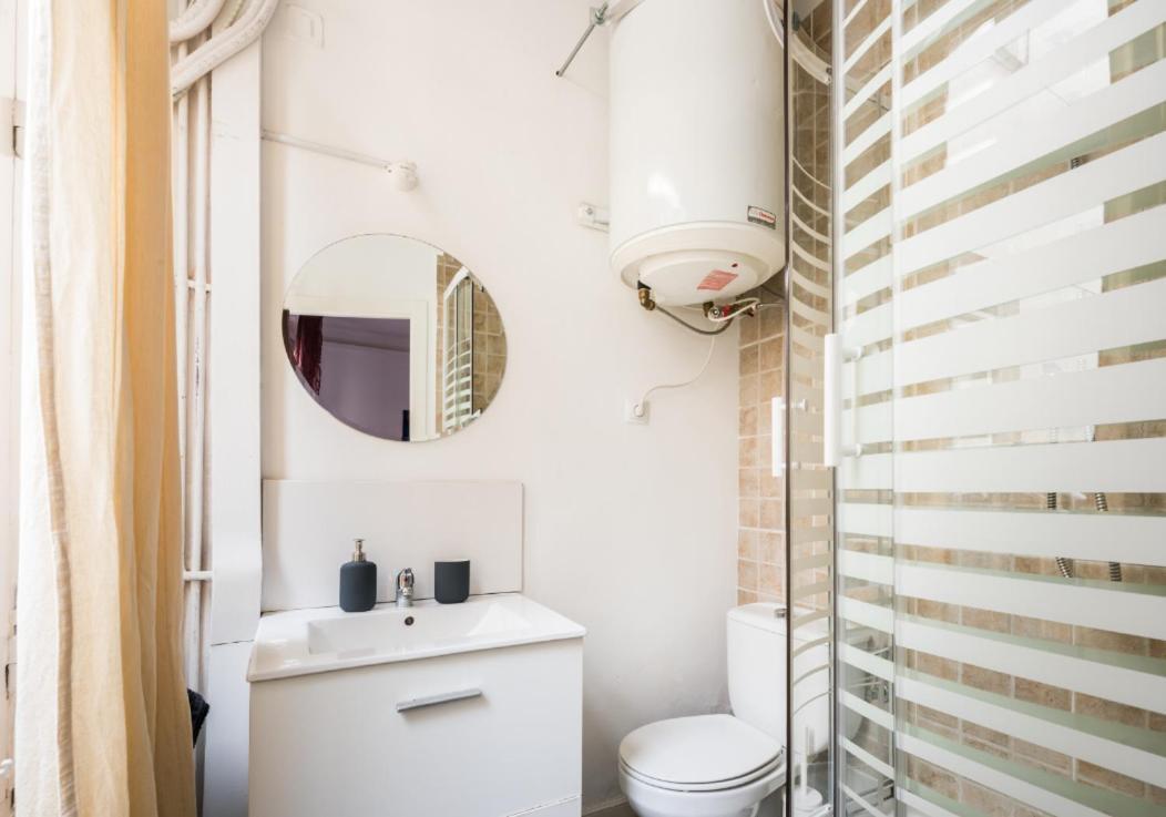מדריד M&F 7 Rooms/7 Bathrooms Over Gran Via מראה חיצוני תמונה