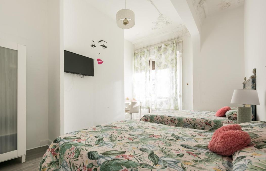 מדריד M&F 7 Rooms/7 Bathrooms Over Gran Via מראה חיצוני תמונה