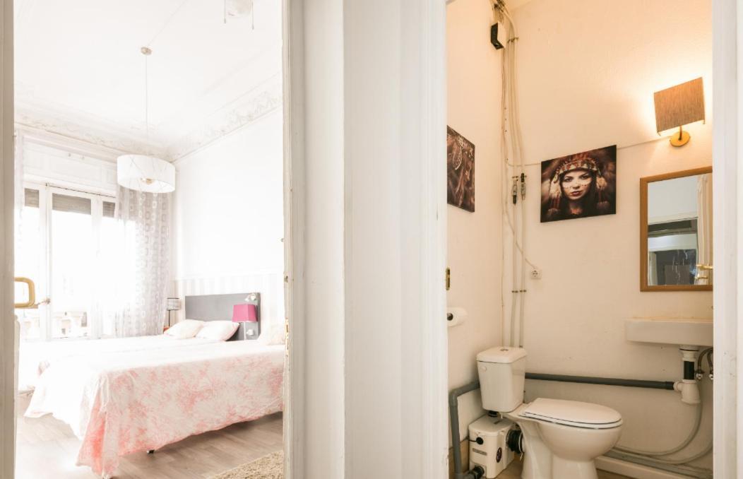מדריד M&F 7 Rooms/7 Bathrooms Over Gran Via מראה חיצוני תמונה