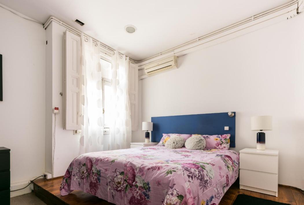 מדריד M&F 7 Rooms/7 Bathrooms Over Gran Via מראה חיצוני תמונה